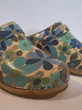 Floral wood clogs by Cape Clogs 38